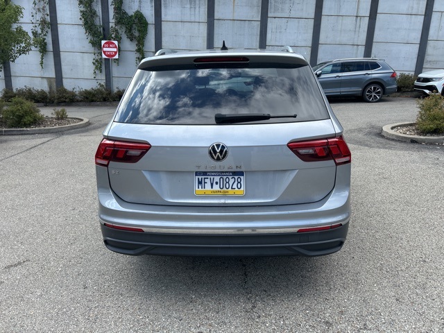 2022 Volkswagen Tiguan SE photo 3