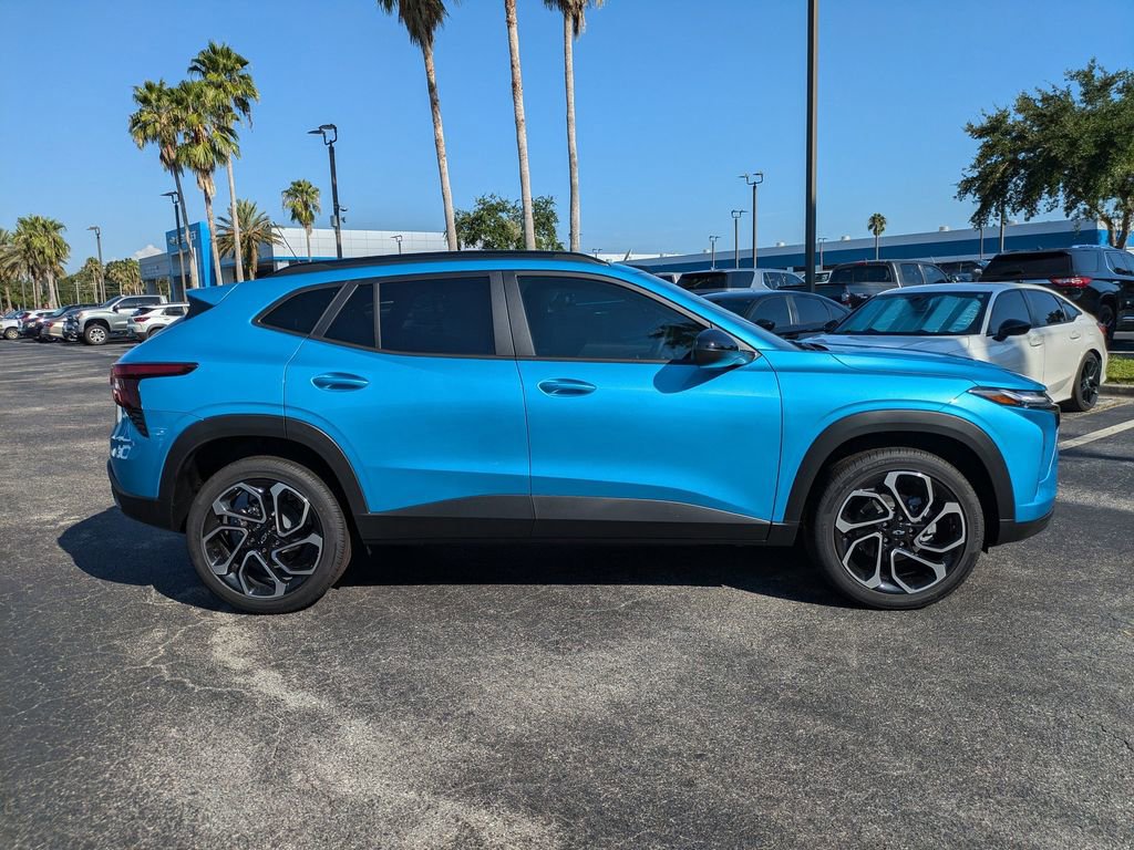 2025 Chevrolet Trax photo 3