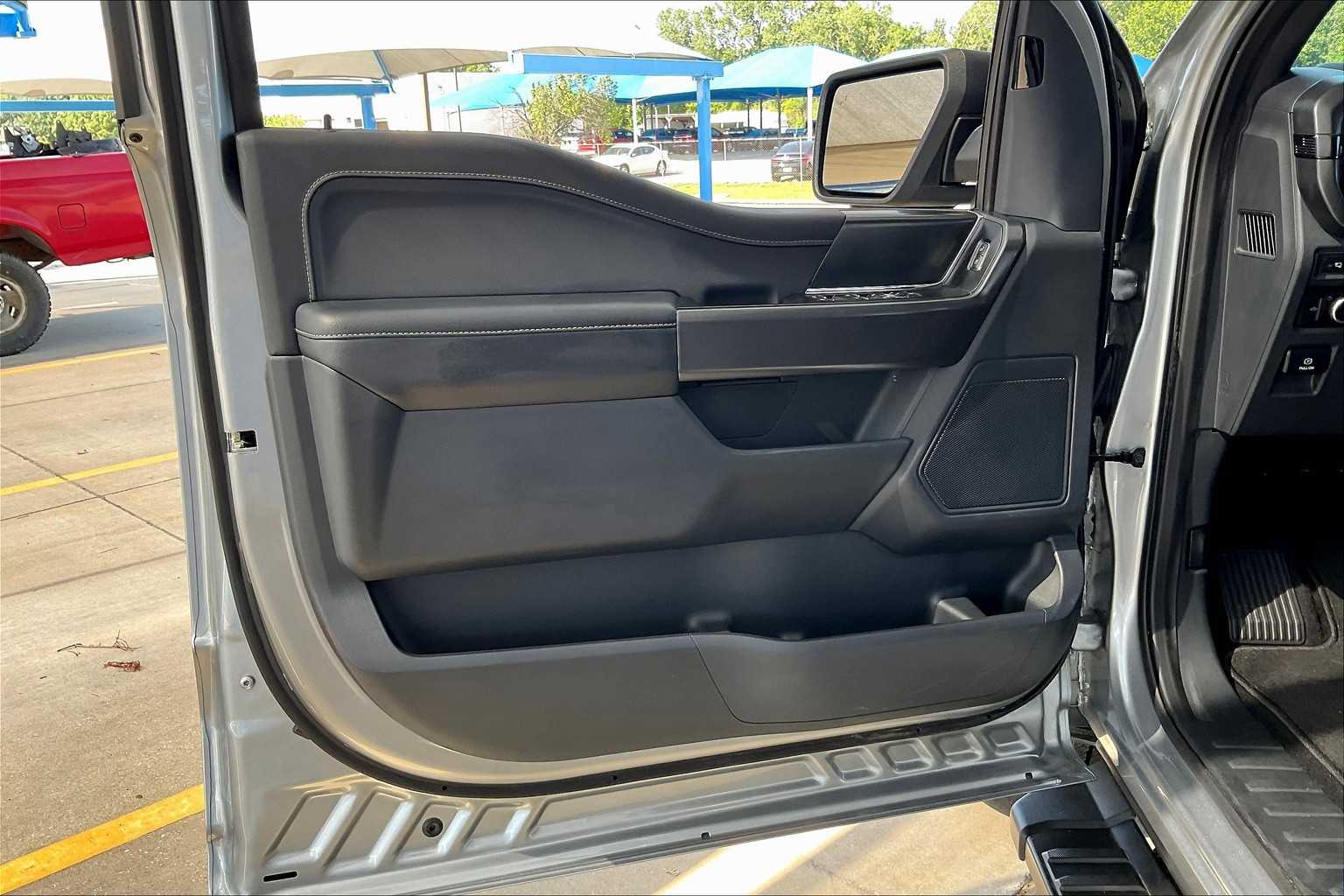 2024 Ford F-150 XLT photo 21