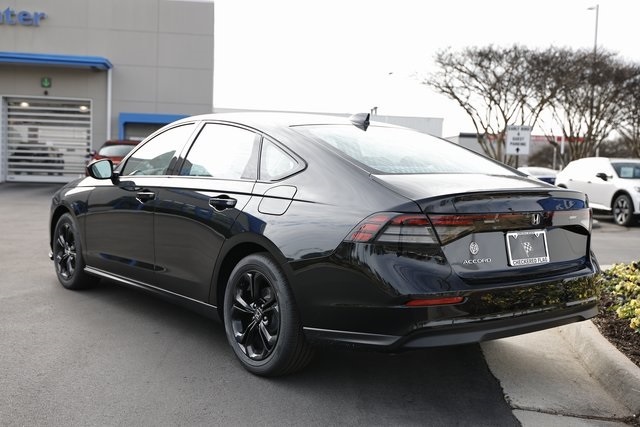 2025 Honda Accord SE photo 4