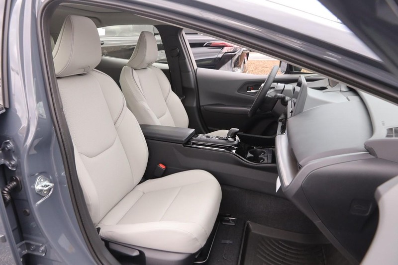 2025 Toyota Prius Limited photo 27