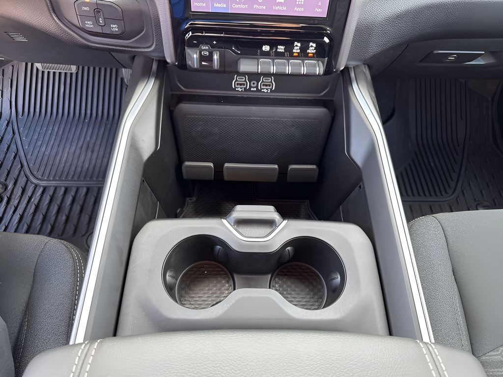 2025 Ram 2500 Big Horn photo 35