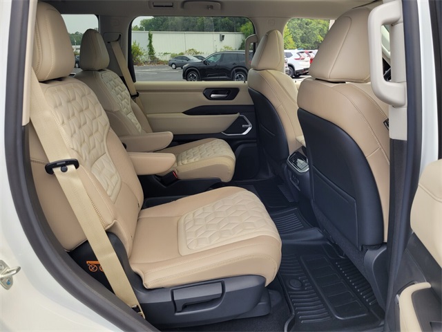 2026 Nissan Armada Platinum photo 9