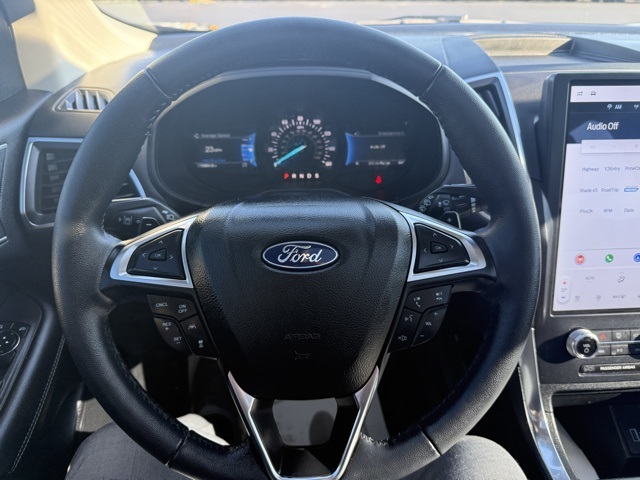 2024 Ford Edge Titanium photo 9