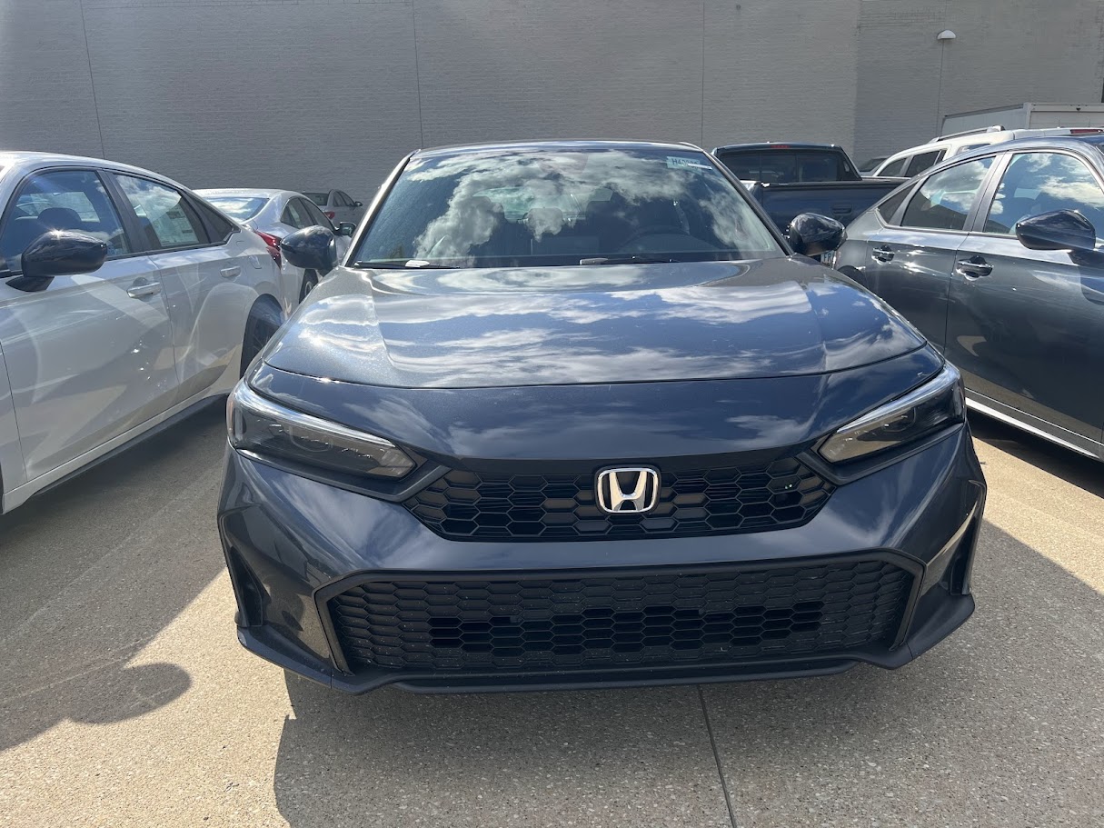 2025 Honda Civic Sport Hatchback photo 2
