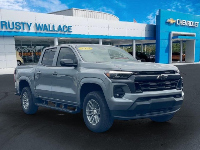 2025 Chevrolet Colorado WT/LT
