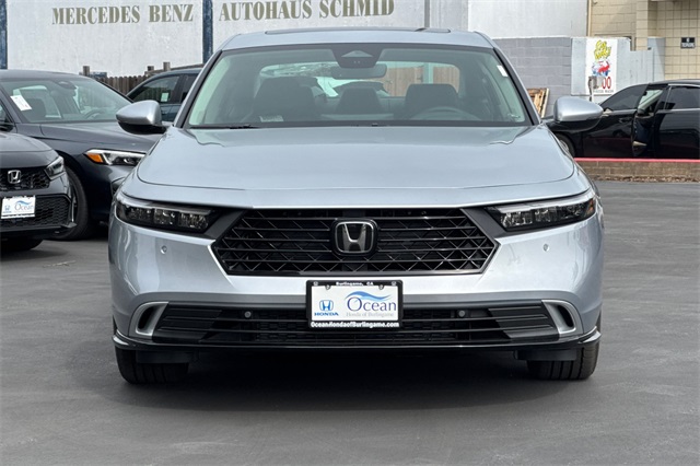 2025 Honda Accord Hybrid Touring photo 2