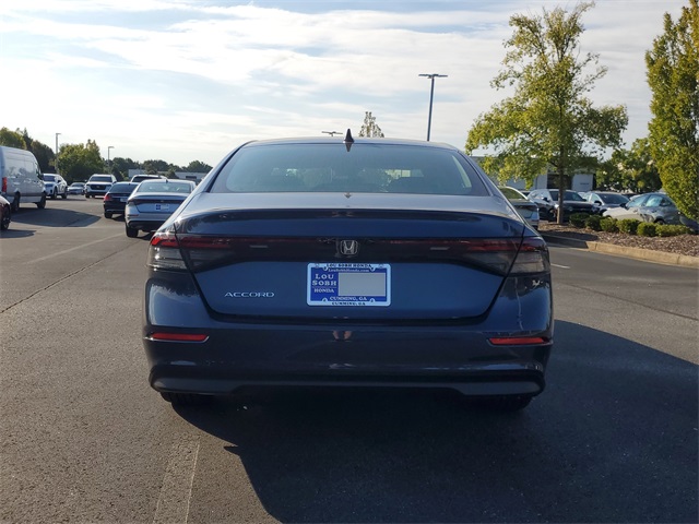 2025 Honda Accord SE photo 2