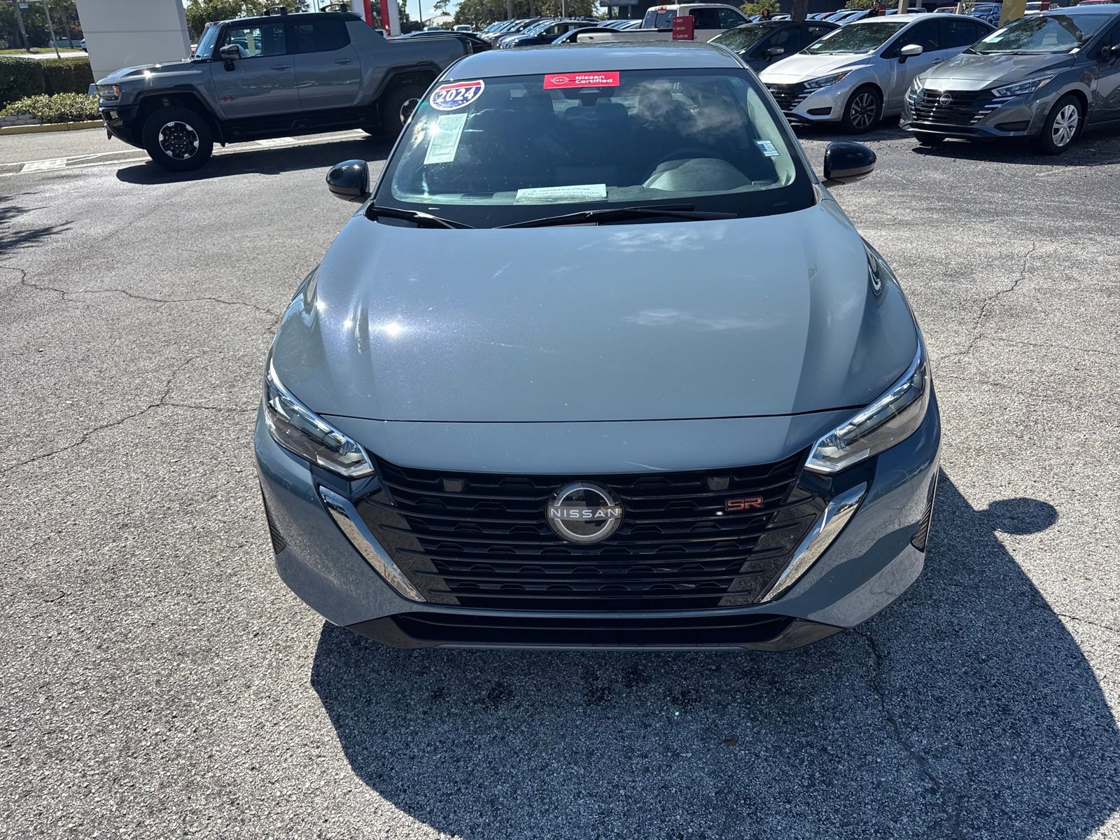 2024 Nissan Sentra SR photo 3