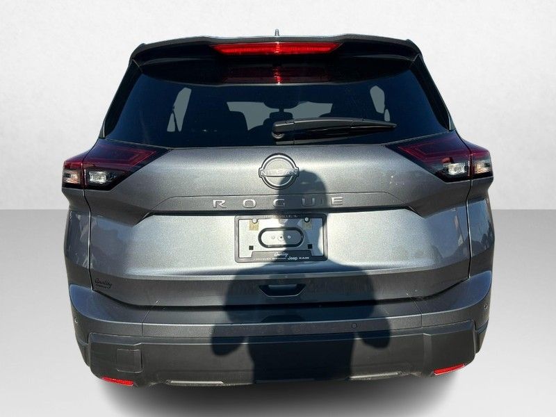 2025 Nissan Rogue SV photo 3
