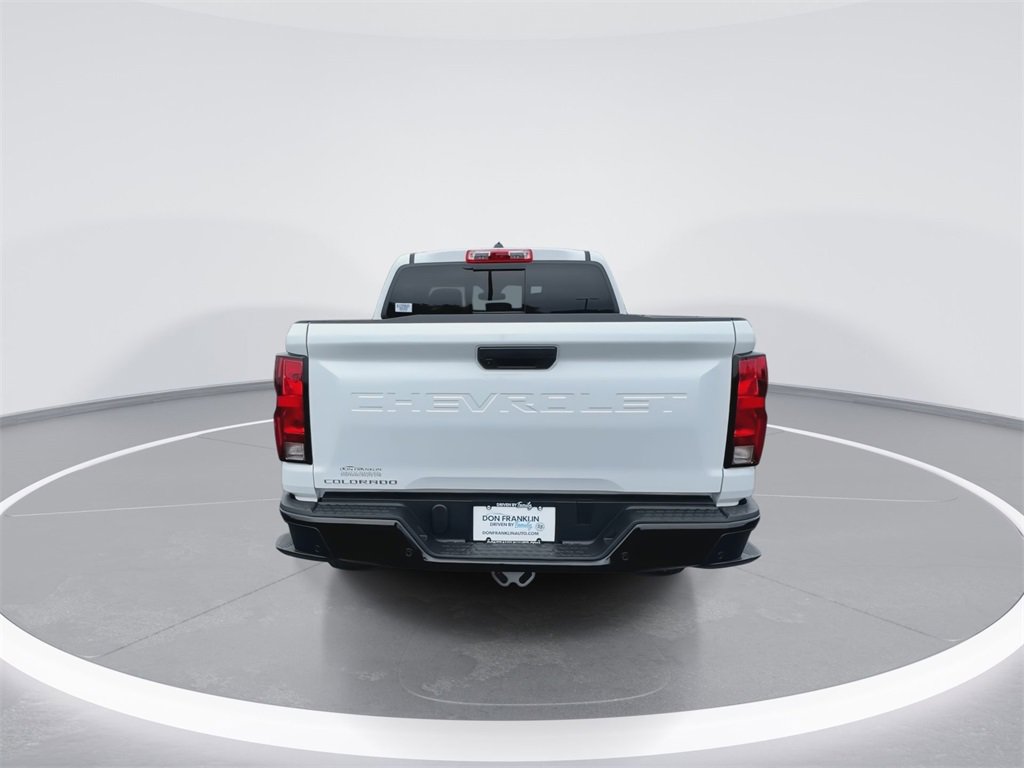 2025 Chevrolet Colorado LT photo 7