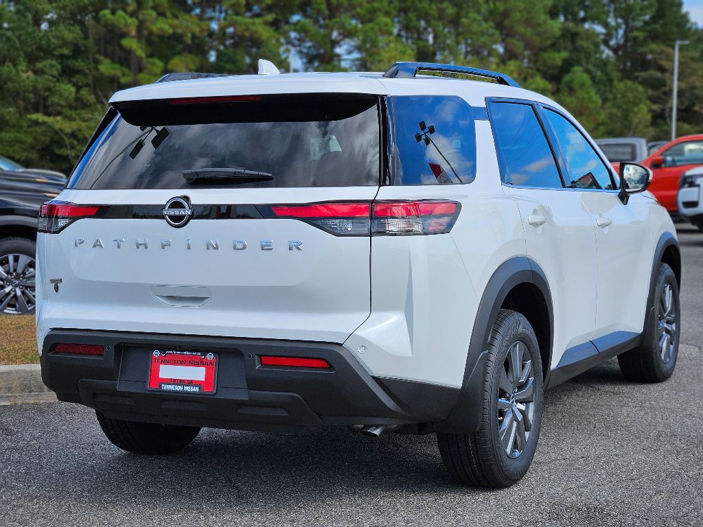 2025 Nissan Pathfinder SV photo 4