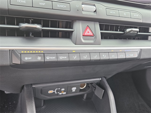 2025 Kia K4 LXS photo 18
