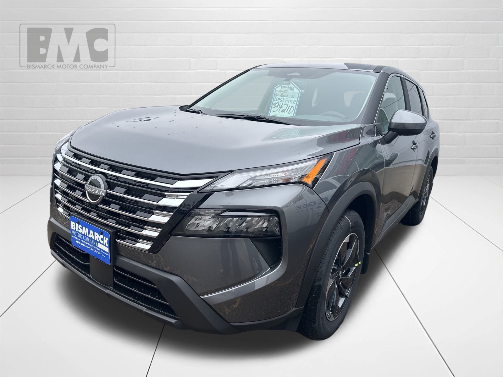 2026 Nissan Rogue SV's photo