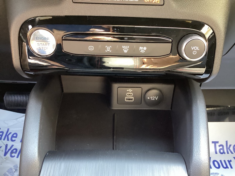 2025 Ford Escape Hybrid ST-Line Select photo 36