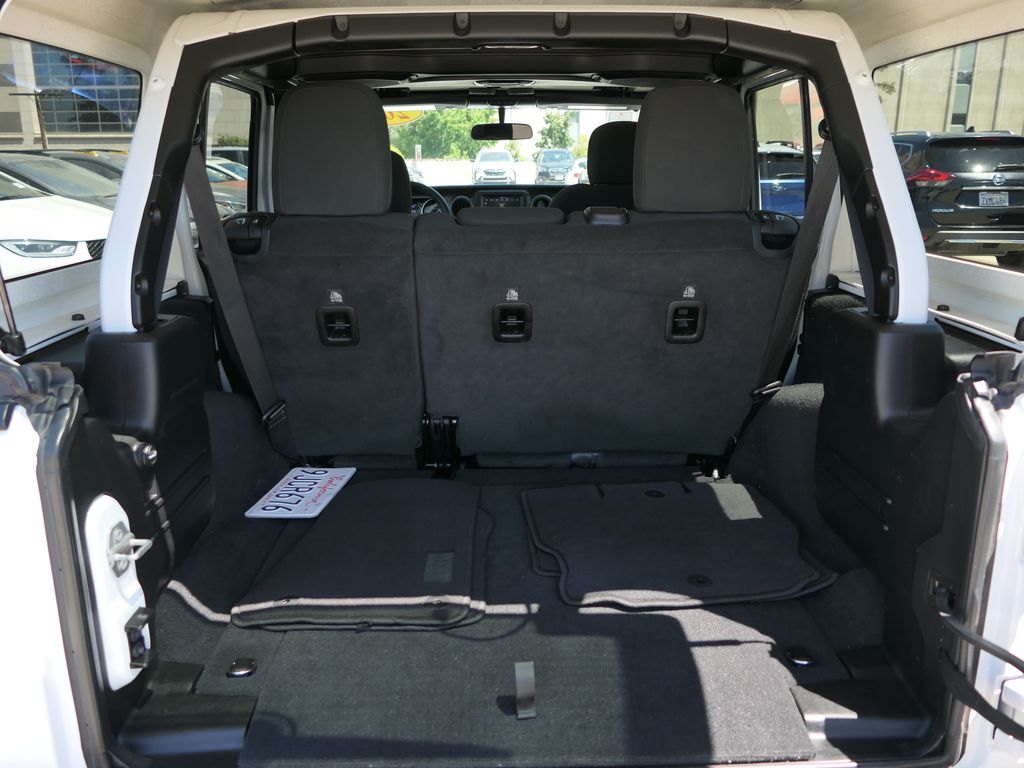 2023 Jeep Wrangler Sport S photo 19