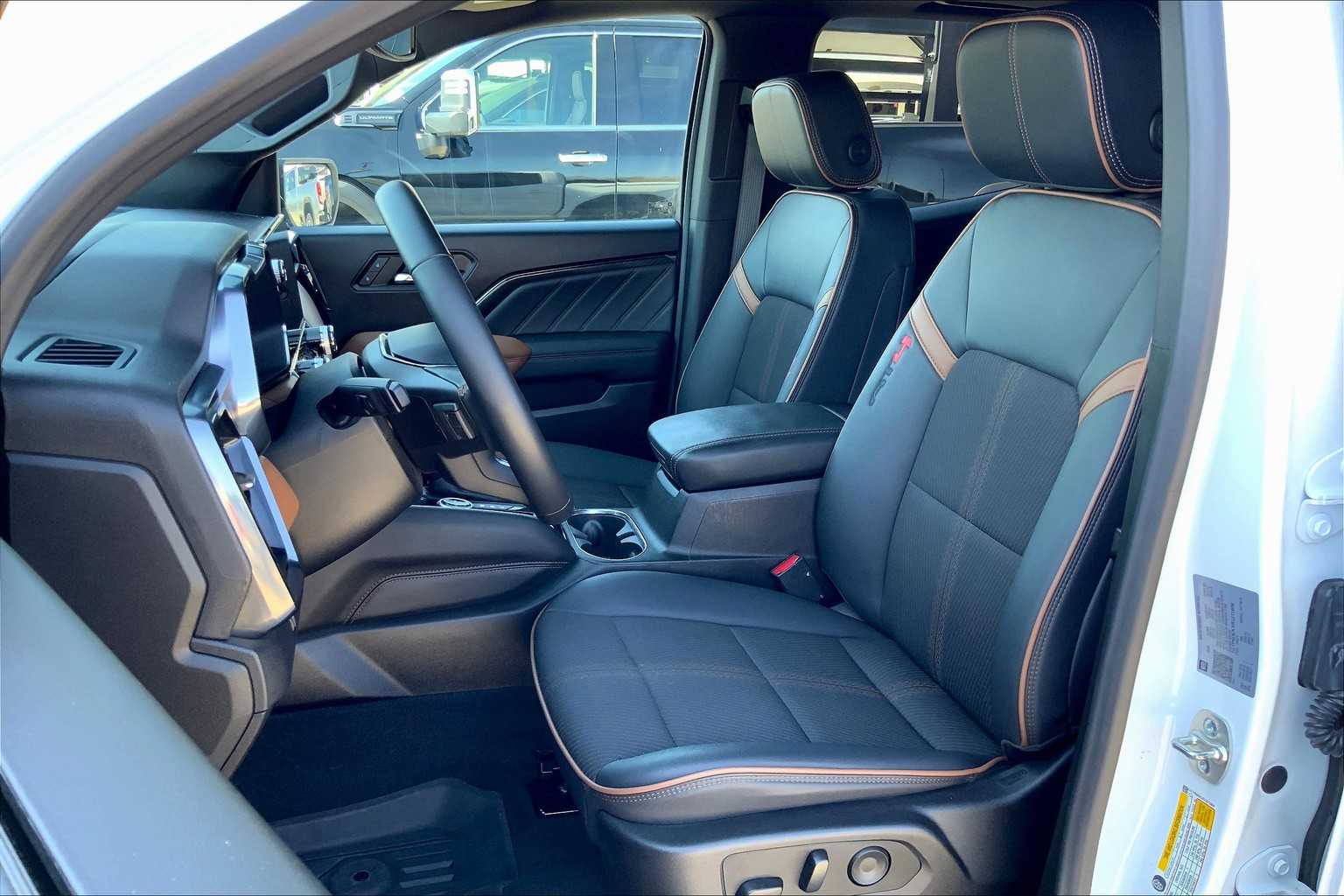 2024 Gmc Canyon AT4 photo 7