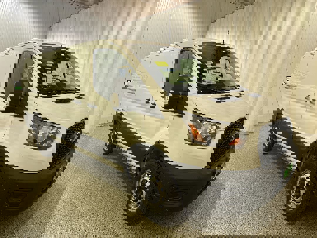 2025 Ford Transit Van Base's photo