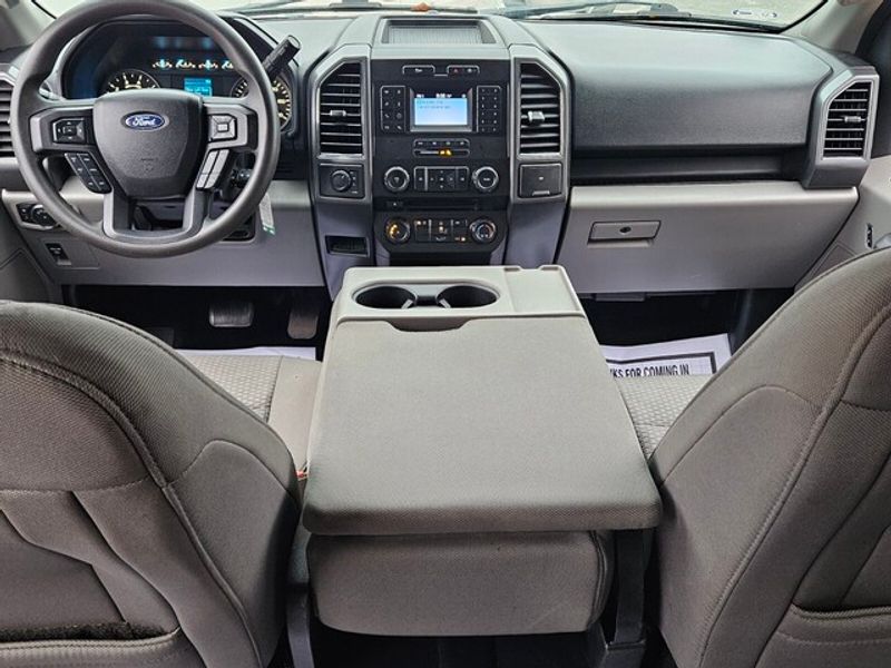2018 Ford F-150 XLT photo 8
