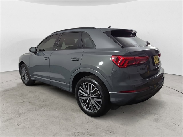 2021 Audi Q3 Premium photo 3