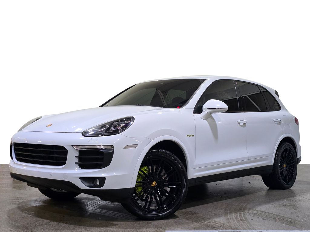2017 Porsche Cayenne Platinum Edition