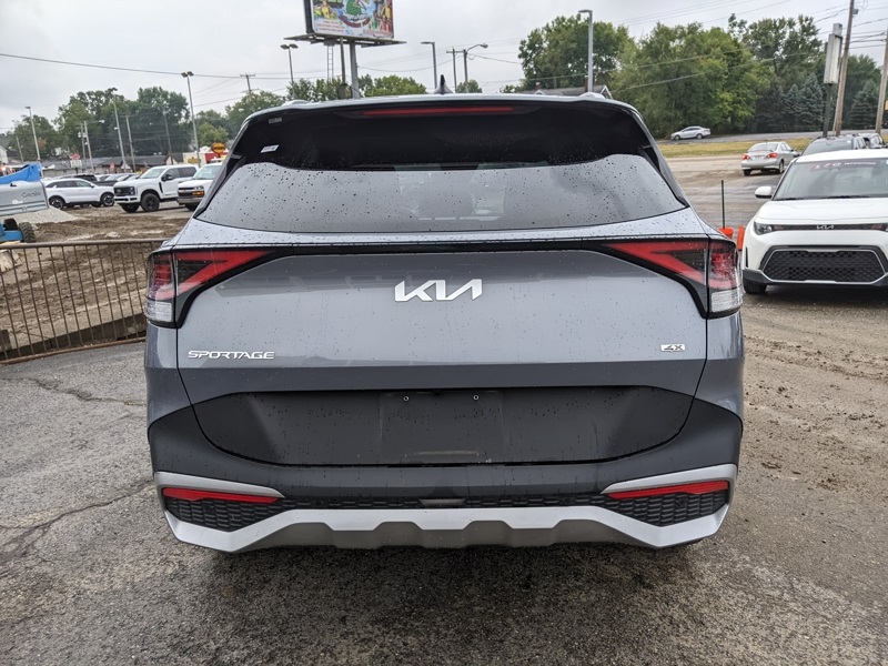 2023 Kia Sportage EX photo 3