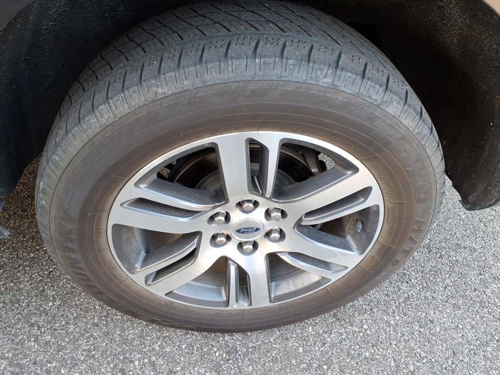 2023 Ford Expedition Limited photo 4