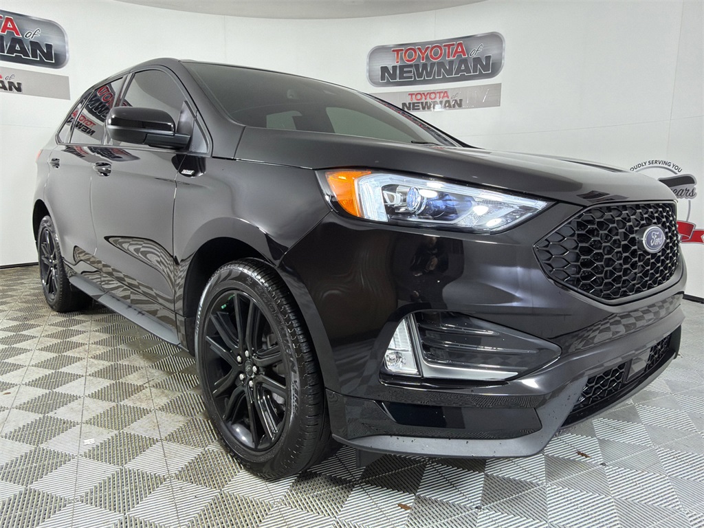2024 Ford Edge ST-Line's photo