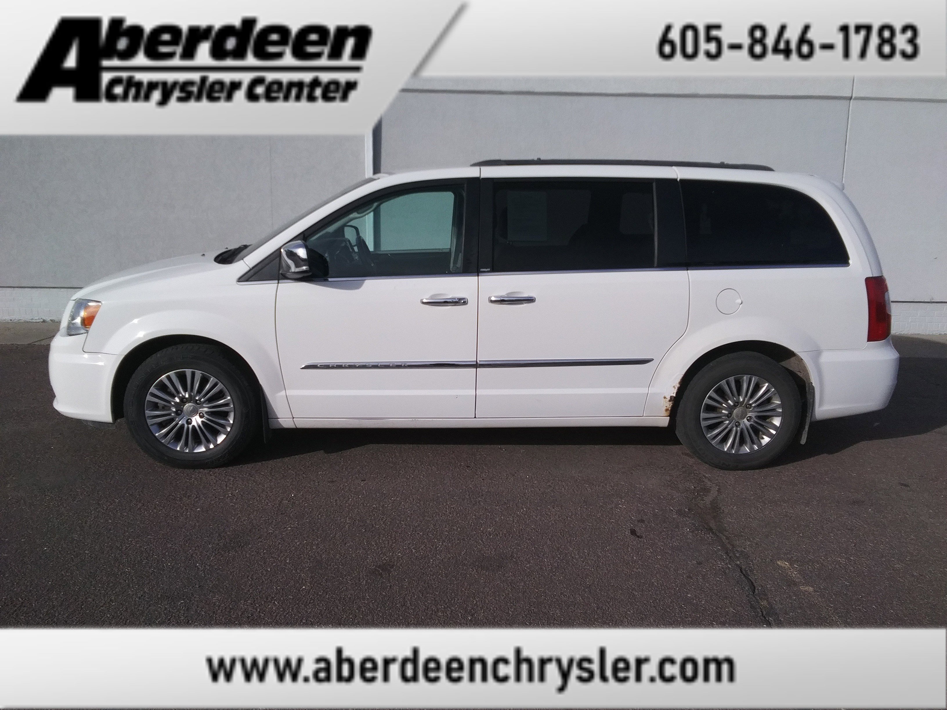 2013 Chrysler Town & Country Touring-L