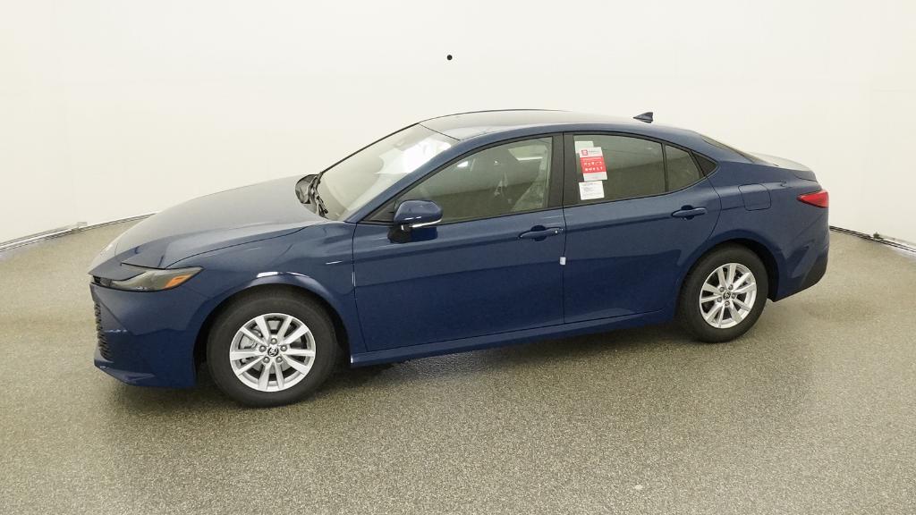 2026 Toyota Camry LE photo 5