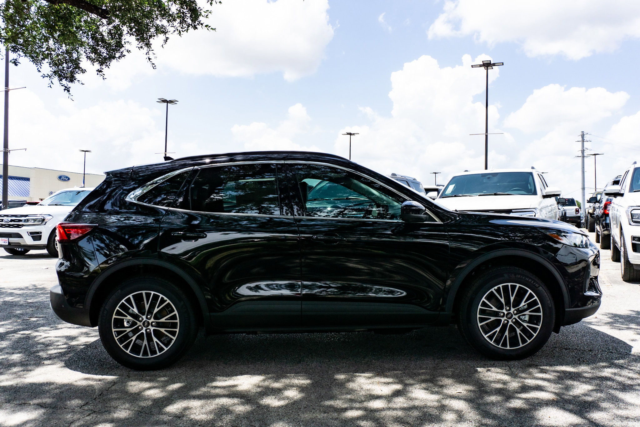 2024 Ford Escape Premium photo 4