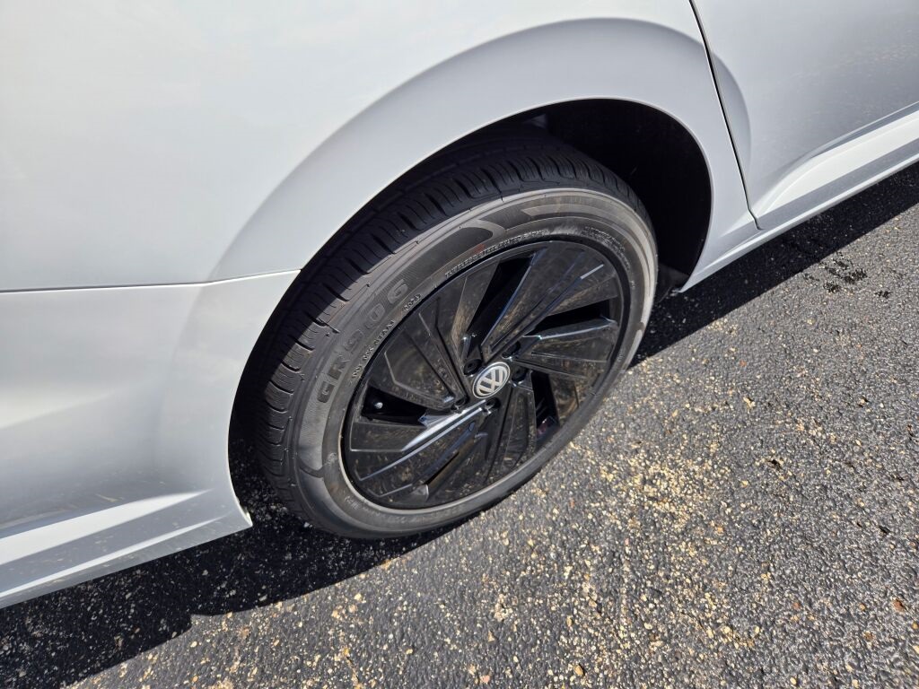 2020 Volkswagen Jetta 1.4T SEL photo 9