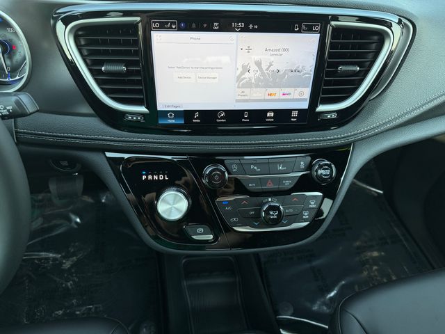 2026 Chrysler Pacifica photo 29