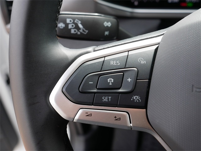 2025 Volkswagen Taos SE photo 24