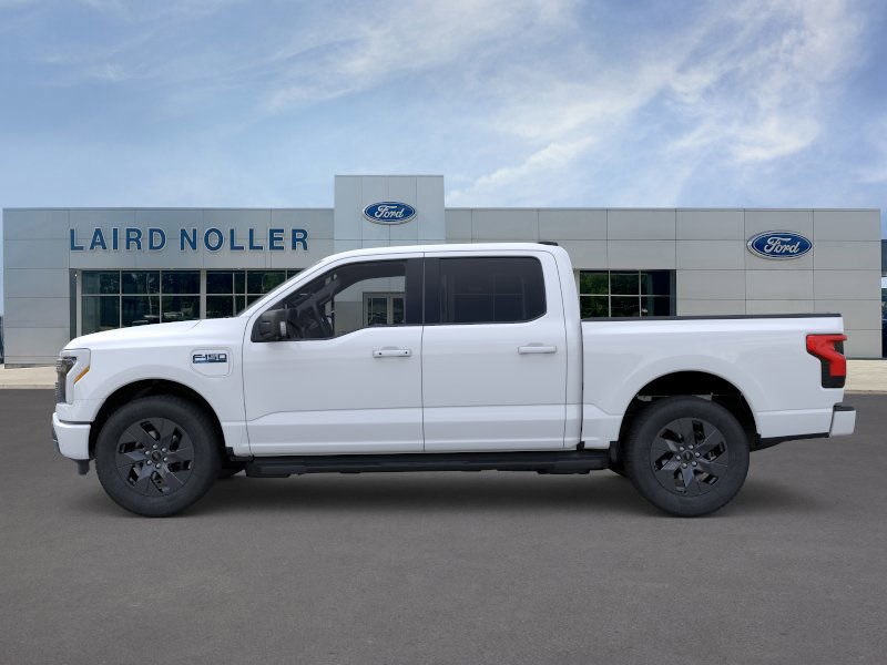 2025 Ford F-150 Lightning photo 3