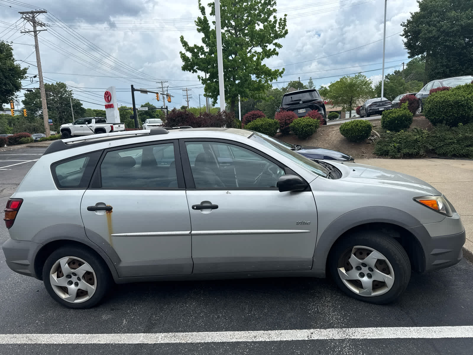 Used 2003 Pontiac Vibe Base with VIN 5Y2SL62843Z418731 for sale in Cleveland, OH