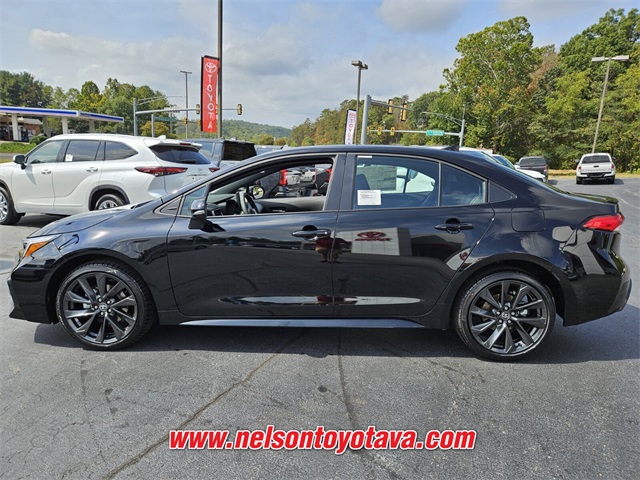 2025 Toyota Corolla SE photo 4
