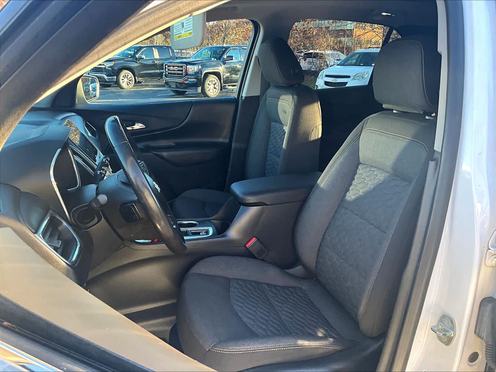 Image of Pre-Owned 2020 Chevrolet Equinox LT