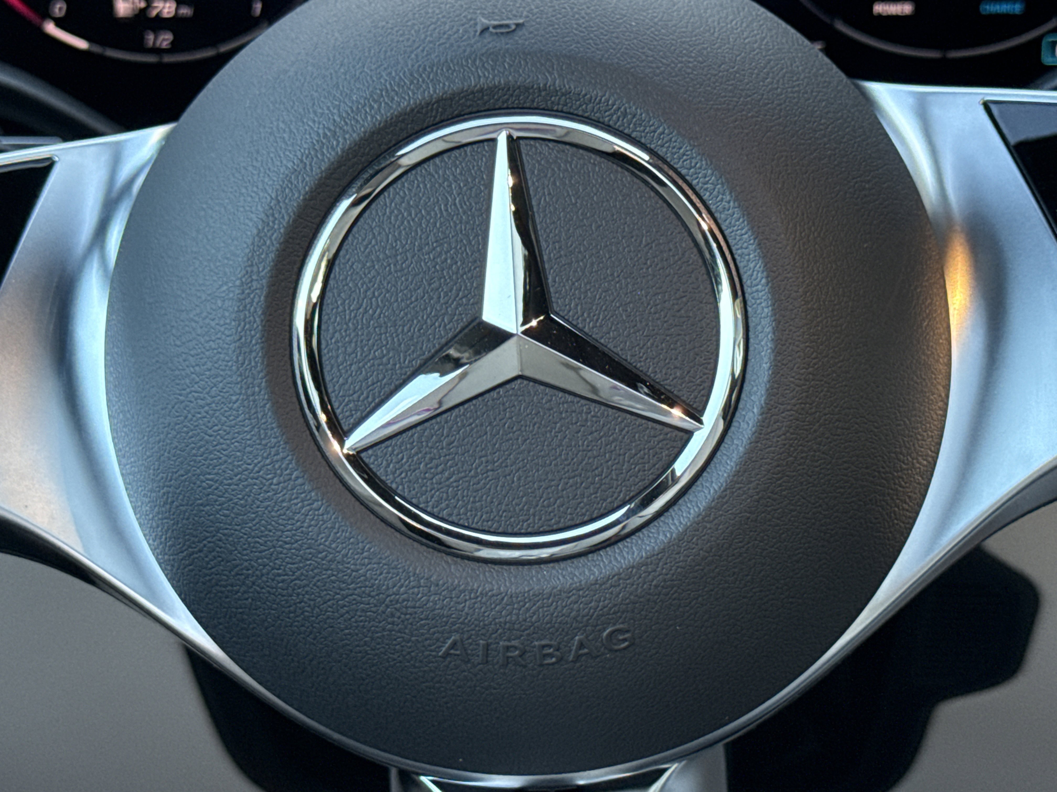 2026 Mercedes Benz GLC 300 photo 2