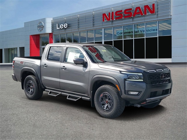 2026 Nissan Frontier PRO-4X's photo