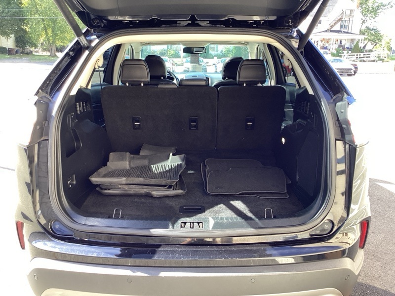 2019 Ford Edge Titanium photo 9
