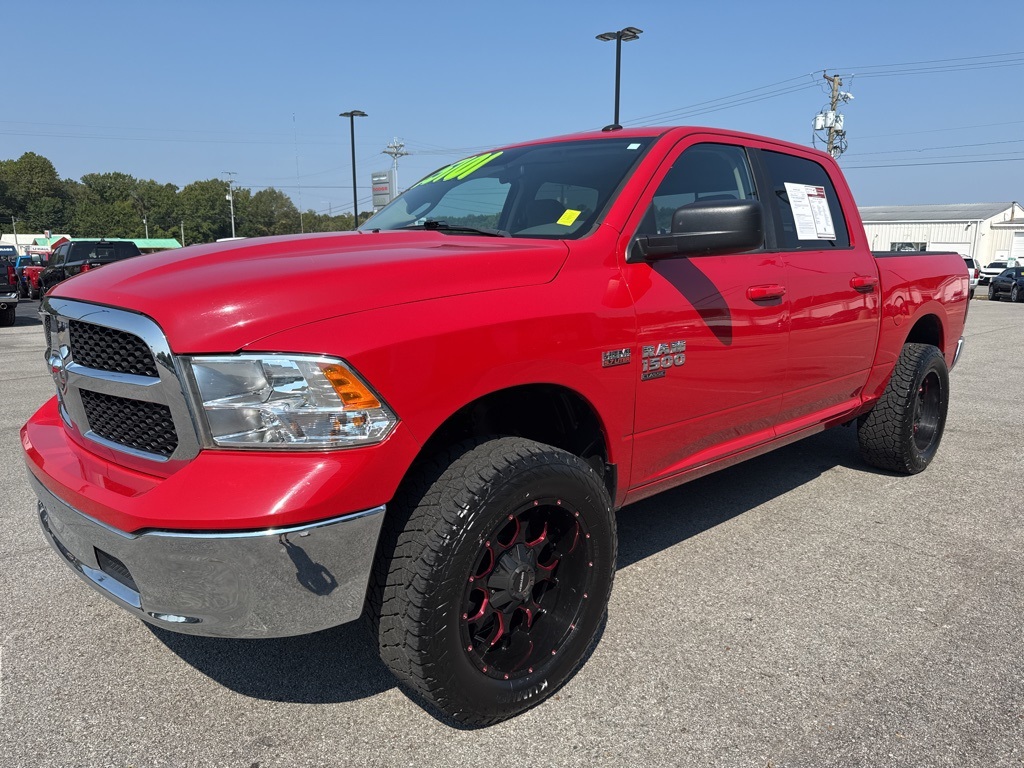 2019 Ram 1500 Classic SLT photo 4