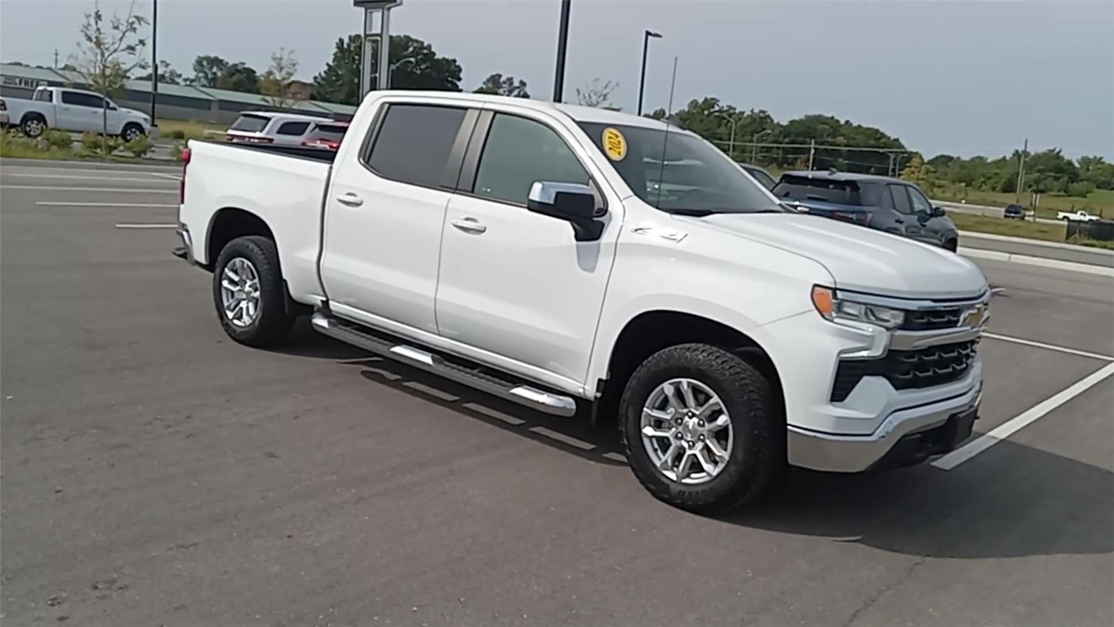 Certified 2024 Chevrolet Silverado 1500 LT with VIN 1GCUDDED2RZ358475 for sale in Kansas City