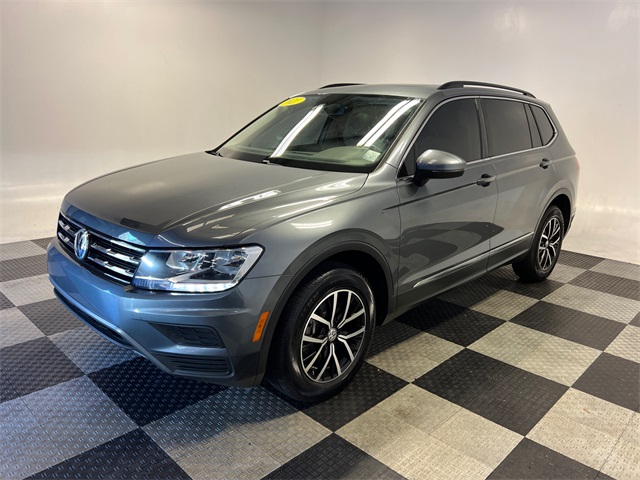 2021 Volkswagen Tiguan SE photo 3