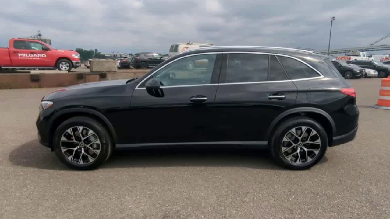2026 Mercedes Benz GLC 350e 4MATIC photo 30
