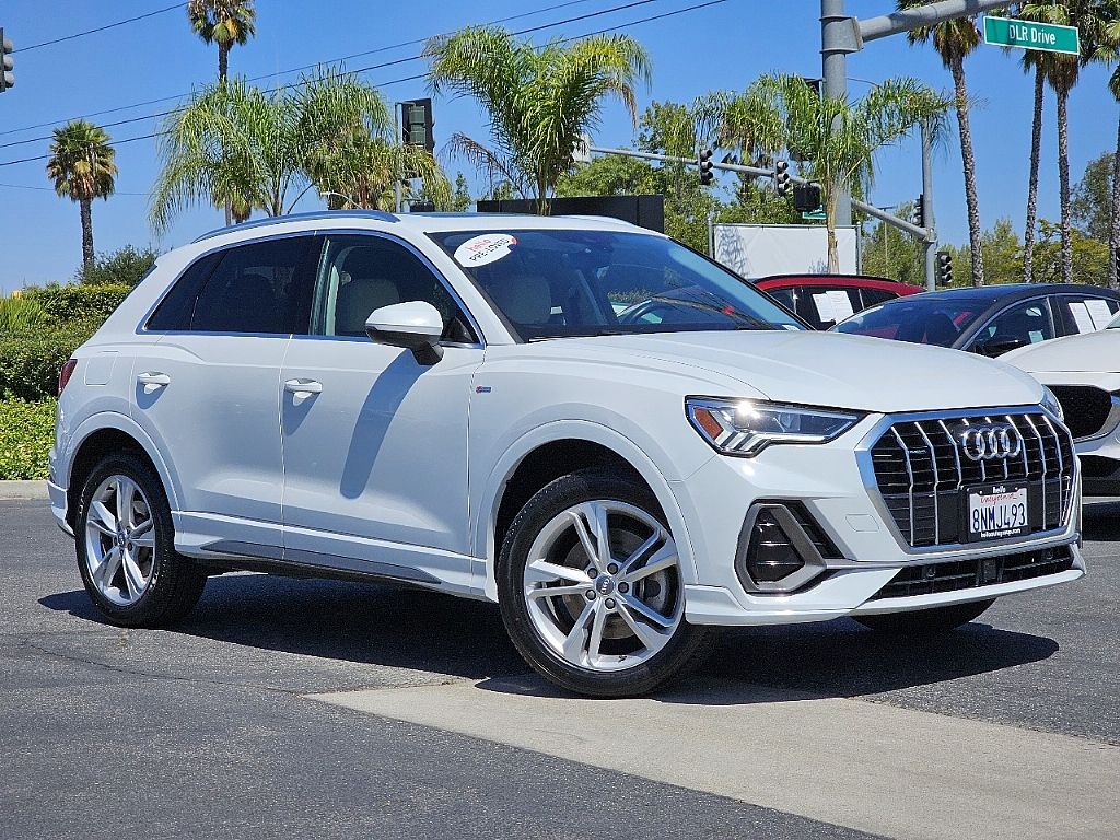 2020 Audi Q3 Premium Plus S line photo 2