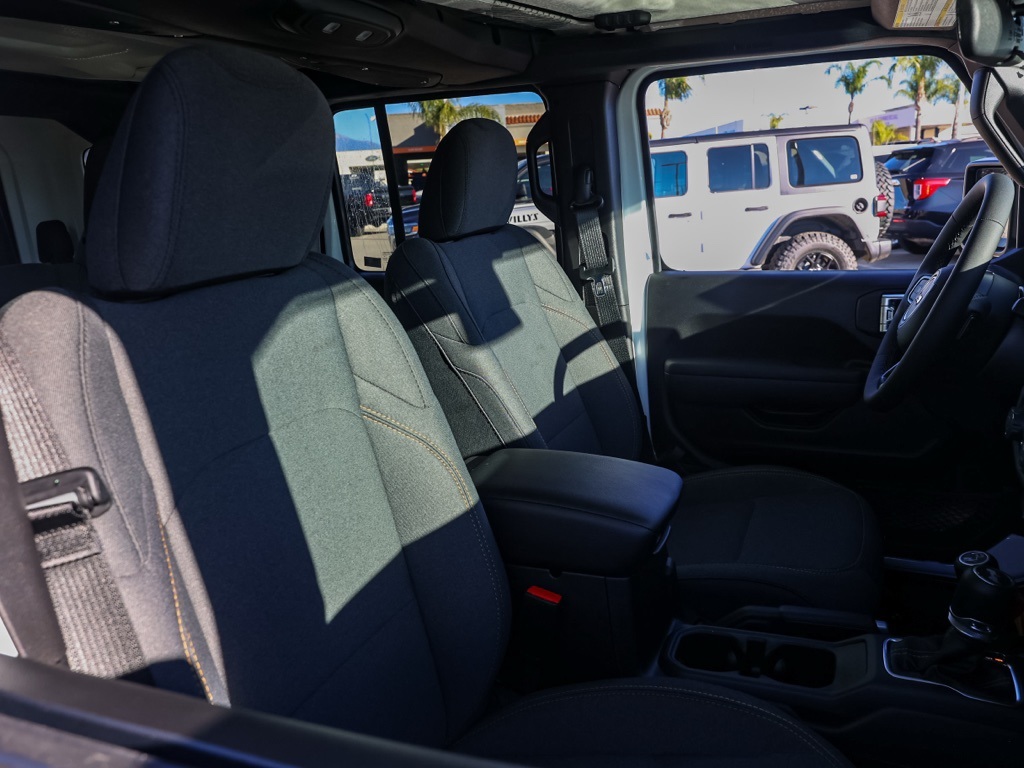 New 2026 Bright White Clear-Coat Exterior Paint Jeep Willys image 19