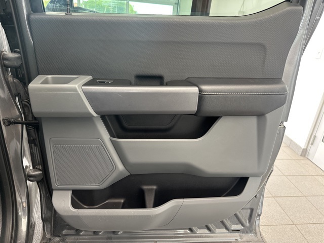 2023 Ford F-150 XLT photo 13