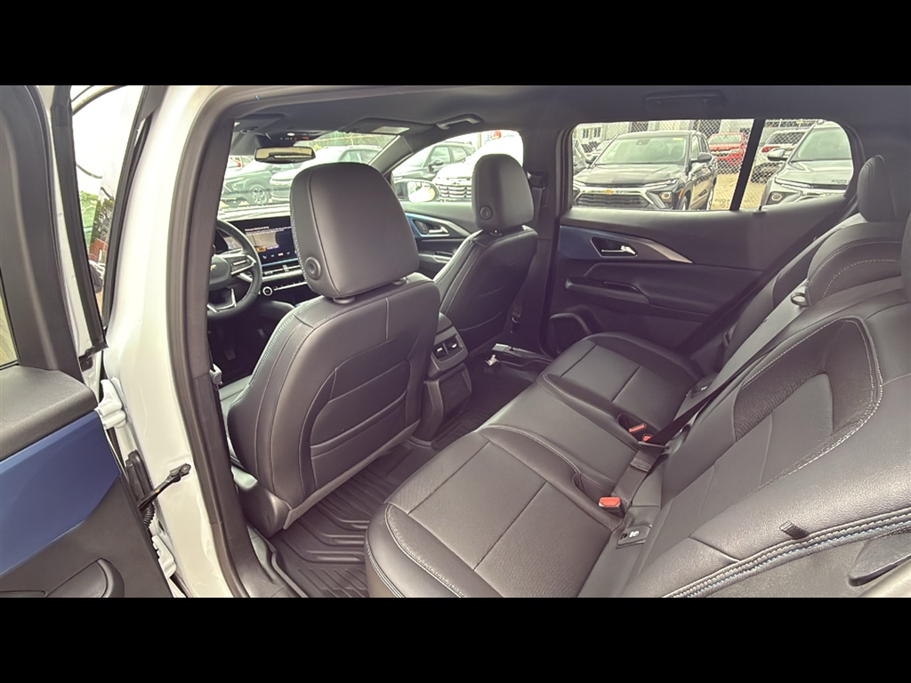 2025 Chevrolet Equinox EV 1LT photo 22
