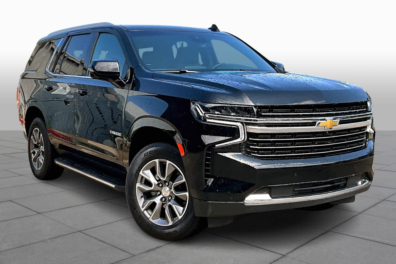 2024 Chevrolet Tahoe LT photo 2